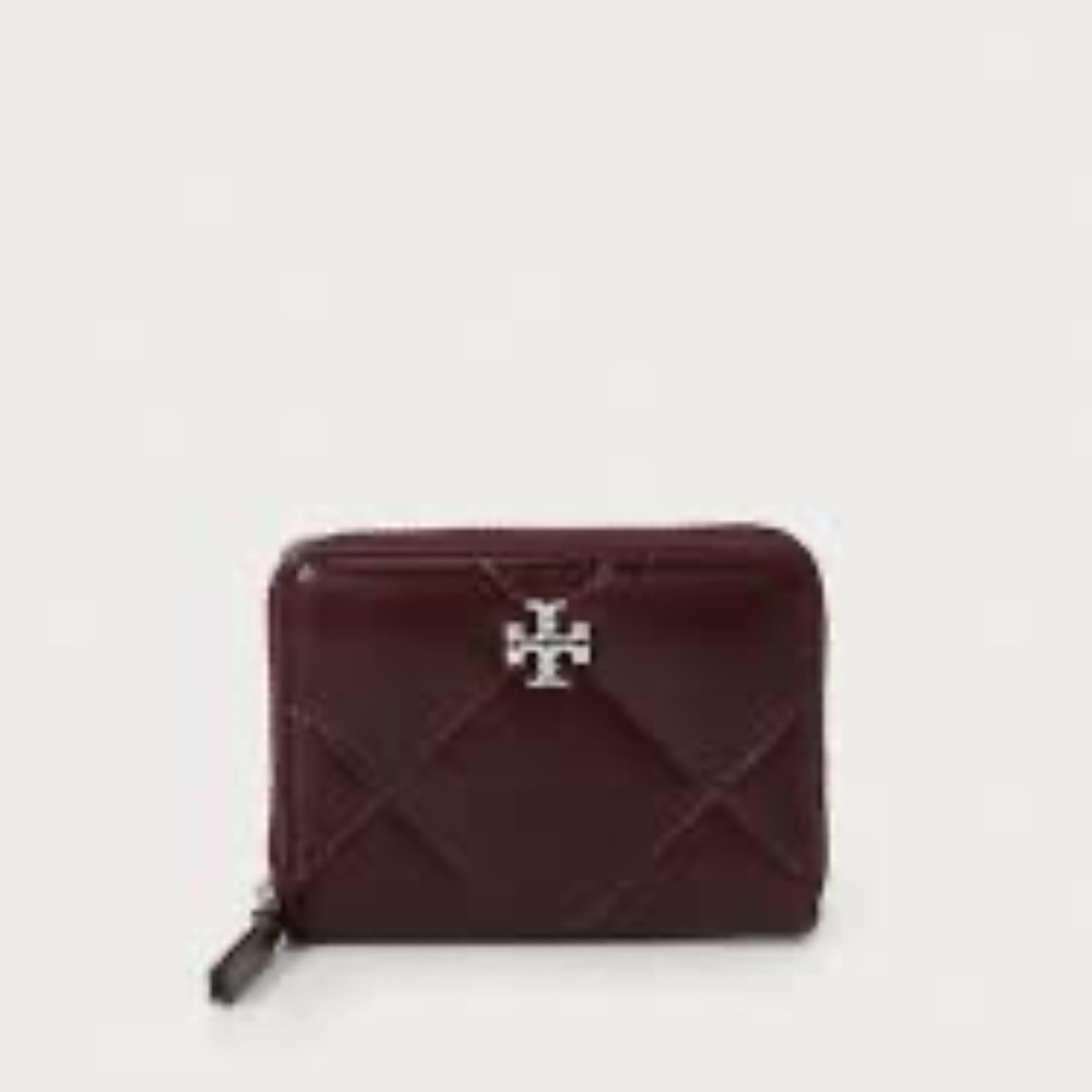 TORY BURCH SMALL KIRA DIAMOND QUILT DISTRESSED ZIP-AROUND WALLET